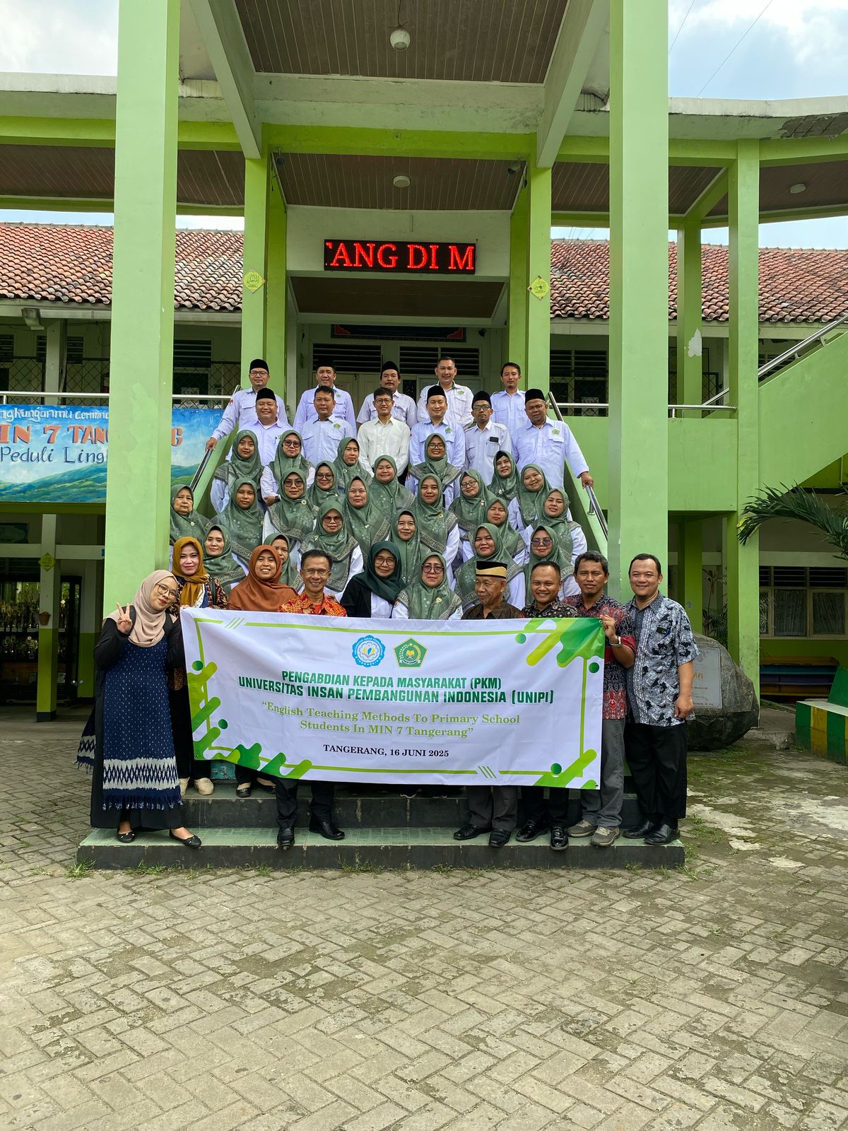 KEGIATAN PENGABDIAN KEPADA MASYARAKAT (PKM)  UNIVERSITAS INSAN PEMBANGUNAN INDONESIA (UNIPI) 