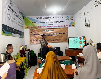 Edukasi Bisnis Online dengan Smartphone bagi UMKM Desa Pete